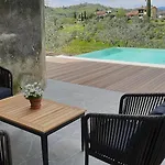 Bed & Breakfast Dvor Vipolze