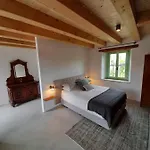 Dvor Vipolze 4* Dobrovo