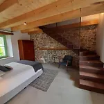 Bed & Breakfast Dvor Vipolze 4*