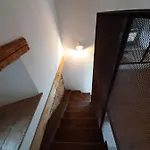 Bed & Breakfast Dvor Vipolze Dobrovo