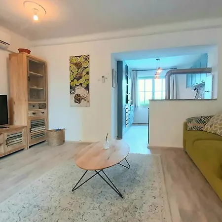 Dvor Vipolze Bed & Breakfast Dobrovo