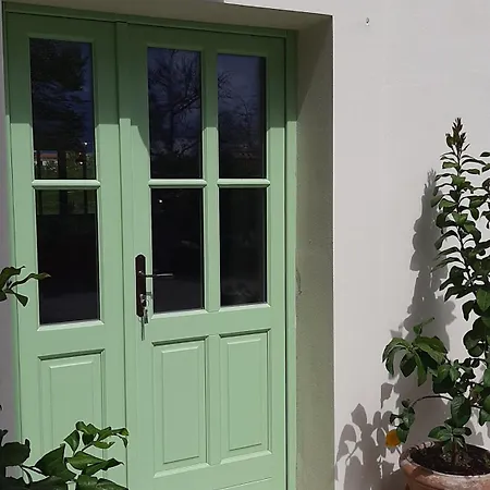 Bed & Breakfast Dvor Vipolze *