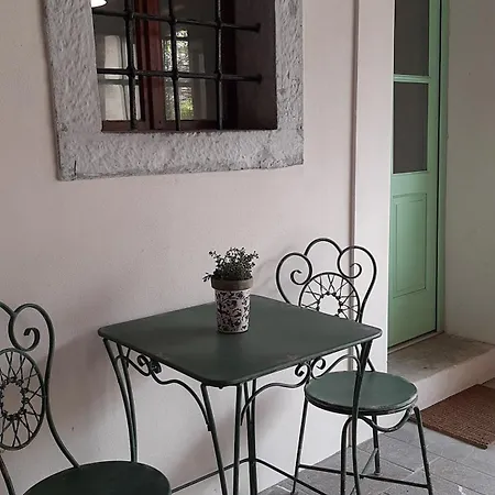 Dvor Vipolze Bed & Breakfast Dobrovo