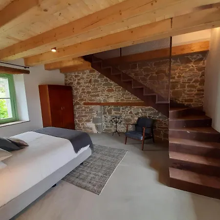 krevet i doručak Dvor Vipolze 4*