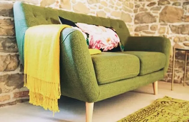 Dvor Vipolze Bed and Breakfast 4*