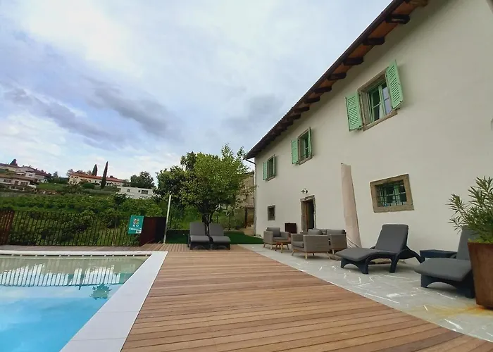 Dvor Vipolze 4* Dobrovo