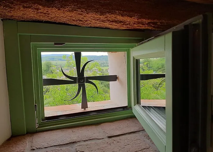 Dvor Vipolze 4* Dobrovo