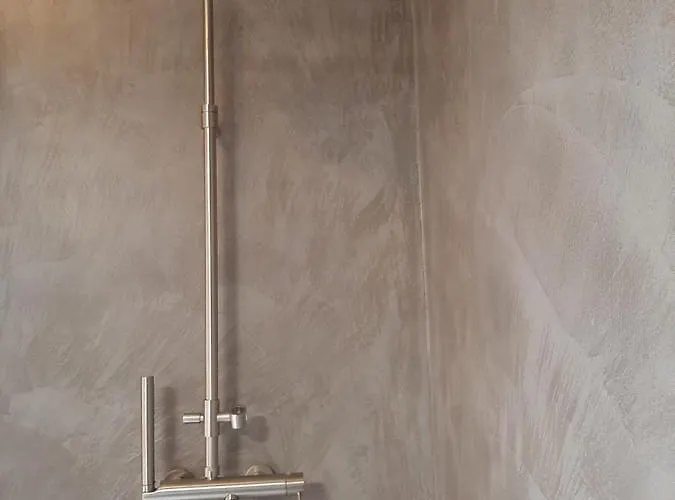 Bed & Breakfast Dvor Vipolze